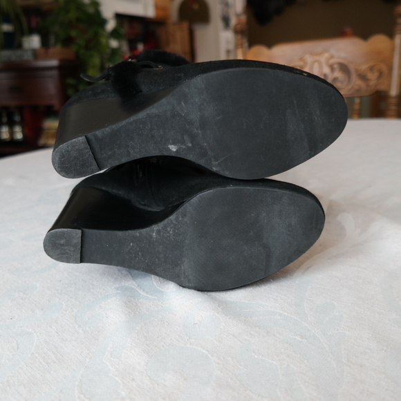 Eddie Bauer Wedge Boots - Picture 4 of 8